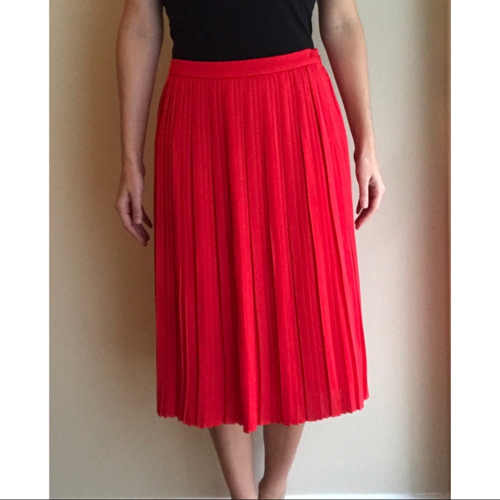 Banana Republic pleated red midi skirt